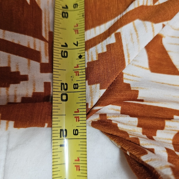 top J&M clothing Large - Picture 4 of 7